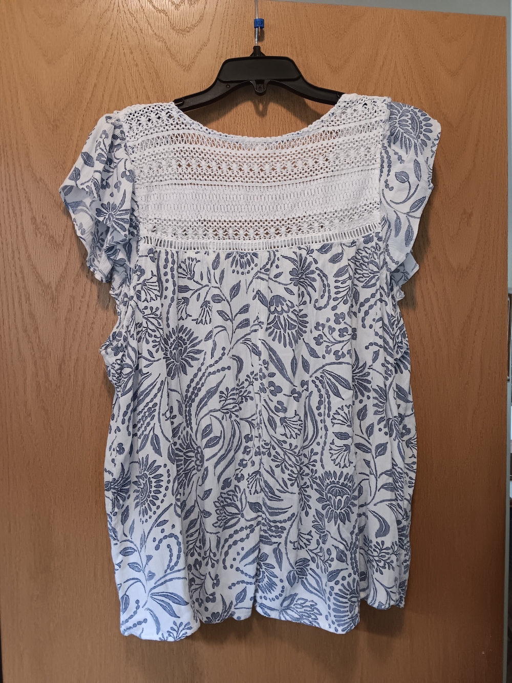 Maurices Size 2XL White Top with Blue Floral Print and Crochet Yoke - Picture 2 of 3
